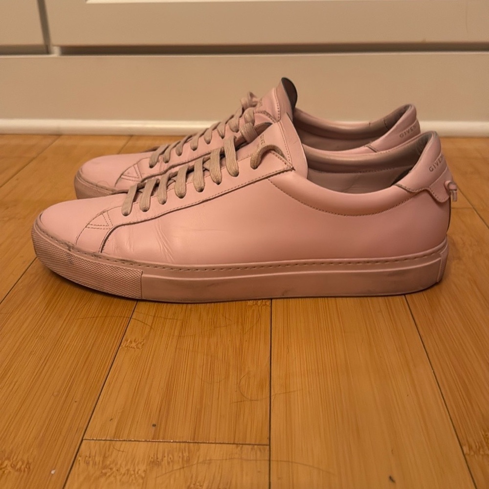 Givenchy Men's Pink Sneakers - Picture 10 of 11